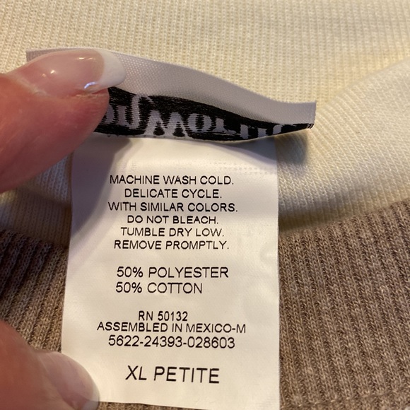 Bon Worth Crewneck Top - Picture 7 of 8